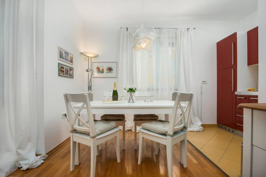 Duplex + Garage Apartment Rovinj Exterior photo
