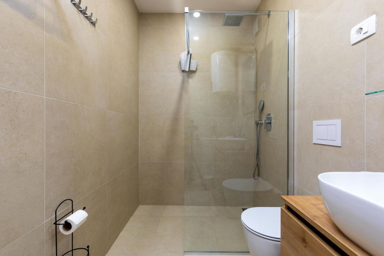 Duplex + Garage Apartment Rovinj Exterior photo