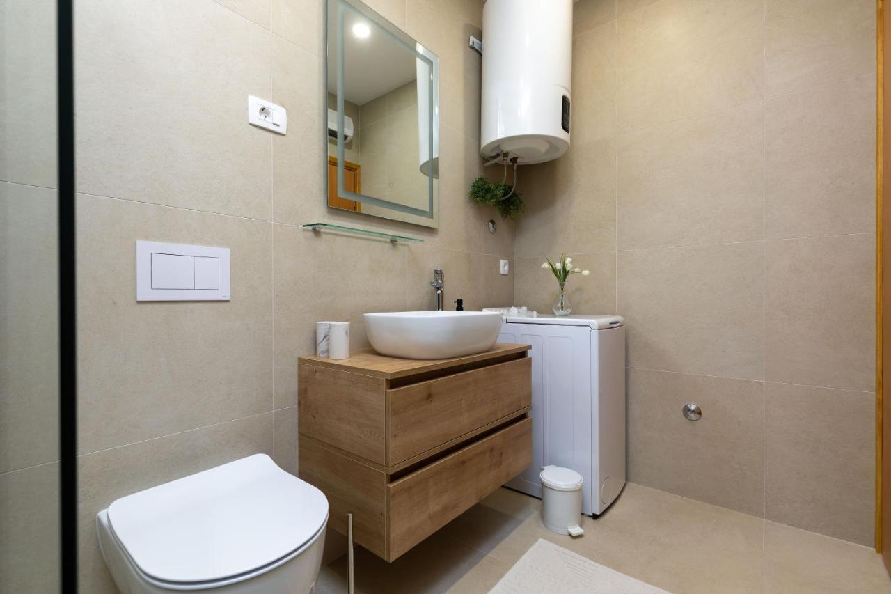 Duplex + Garage Apartment Rovinj Exterior photo